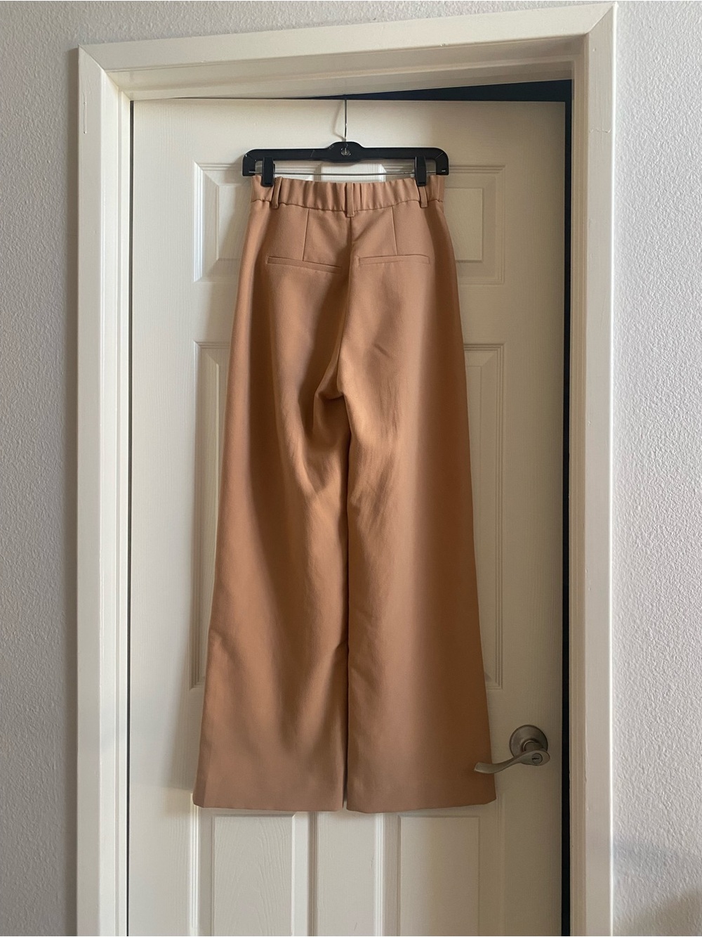 ABERCROMBIE & FITCH Sloane Tailored Wide-Leg High-Rise Trousers Pants in Tan - Picture 6 of 7